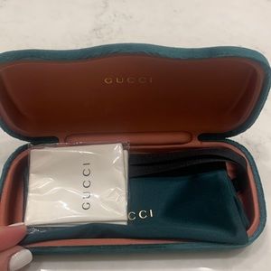 GUCCI SUNGLASS CASE